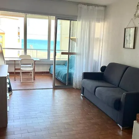 Apartment Bright With Sea View